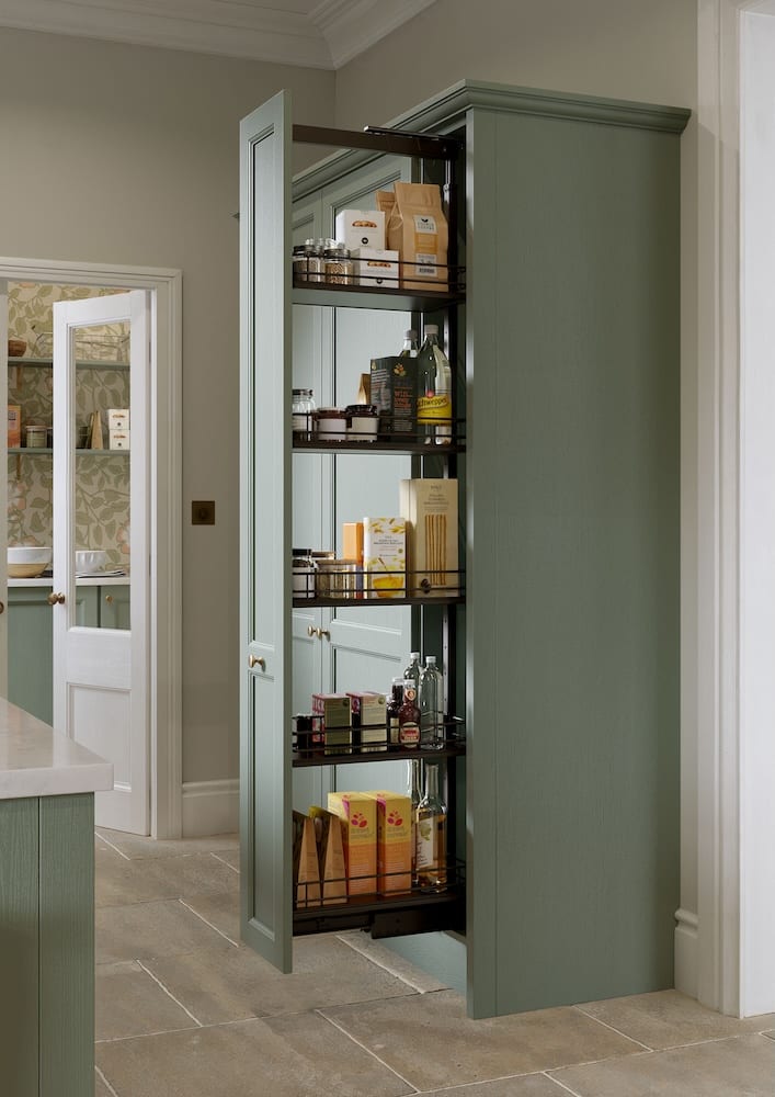 Green pull-out larder