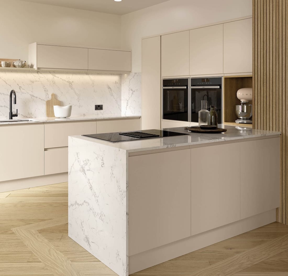 Cashmere handleless kitchen